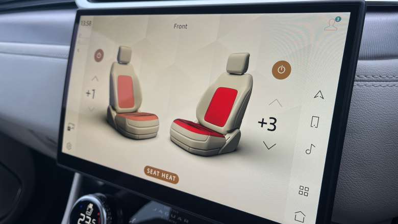 Jaguar F-Pace 2.0 P400e R-Dynamic SE 5dr Auto AWD Estate